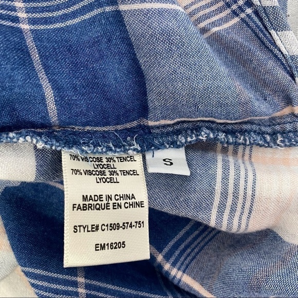 ANTHROPOLOGIE Cloth & Stone Off the Shoulder Striped Tencel Top - Picture 5 of 6